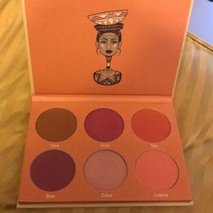 Juvias place Saharan blush palette II